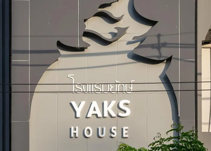 Hostel Yaks House *